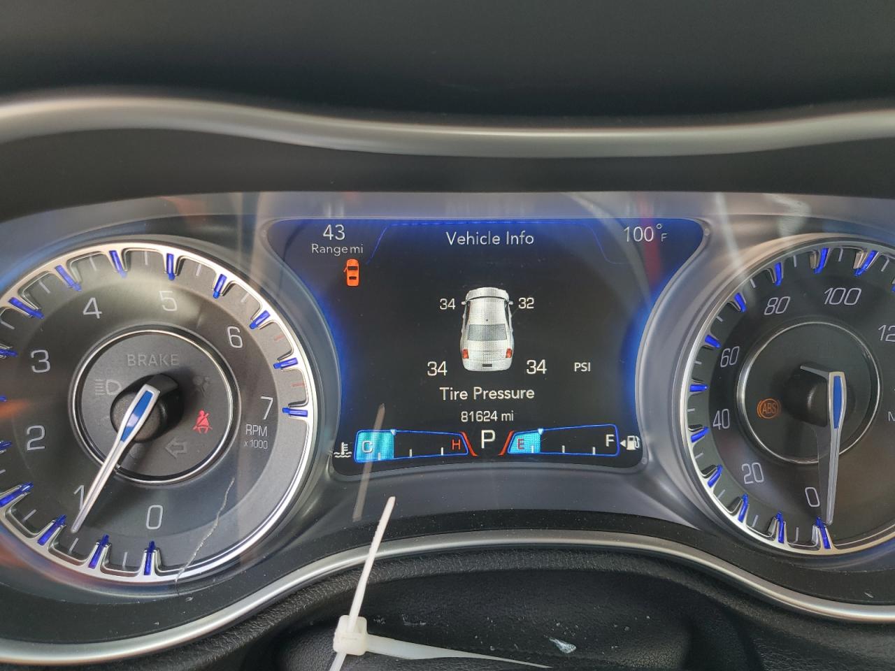 2016 Chrysler 300 Limited VIN: 2C3CCAAG2GH190559 Lot: 61897674