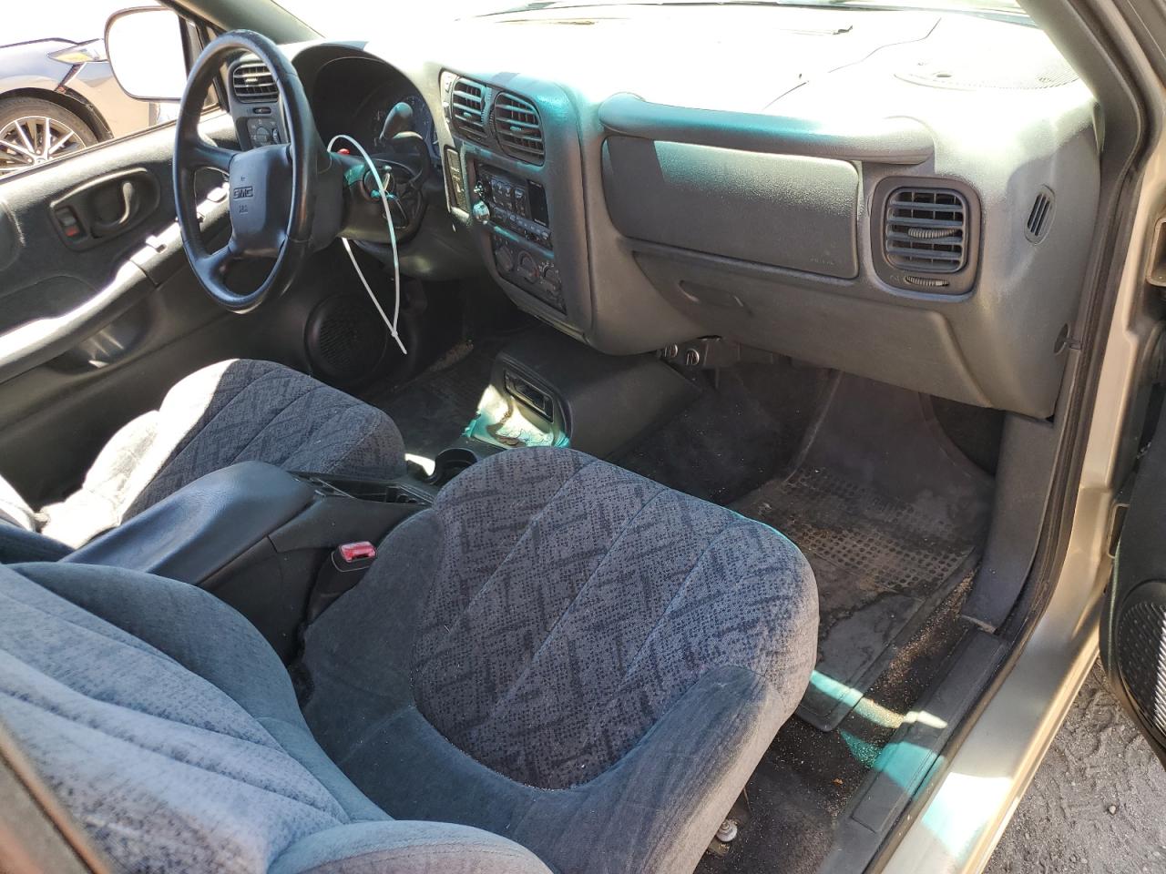 2000 GMC Sonoma VIN: 1GTCT19W0Y8245606 Lot: 61732764