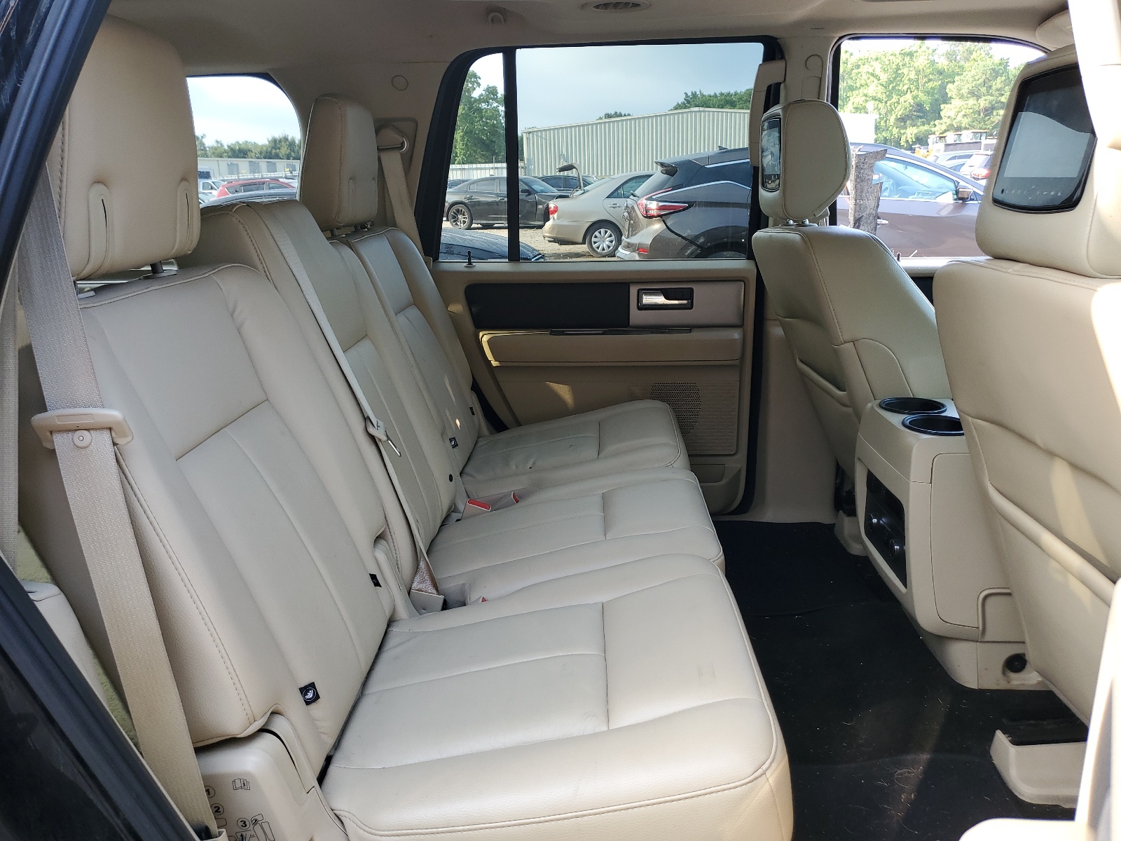 1FMJU1JT2GEF12312 2016 Ford Expedition Xlt