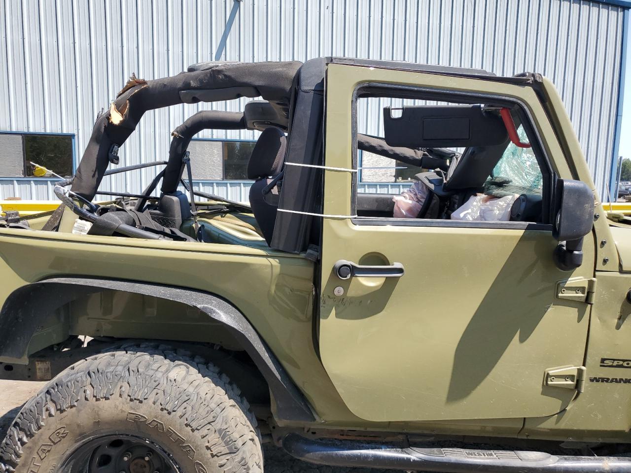 2013 Jeep Wrangler - Image 11