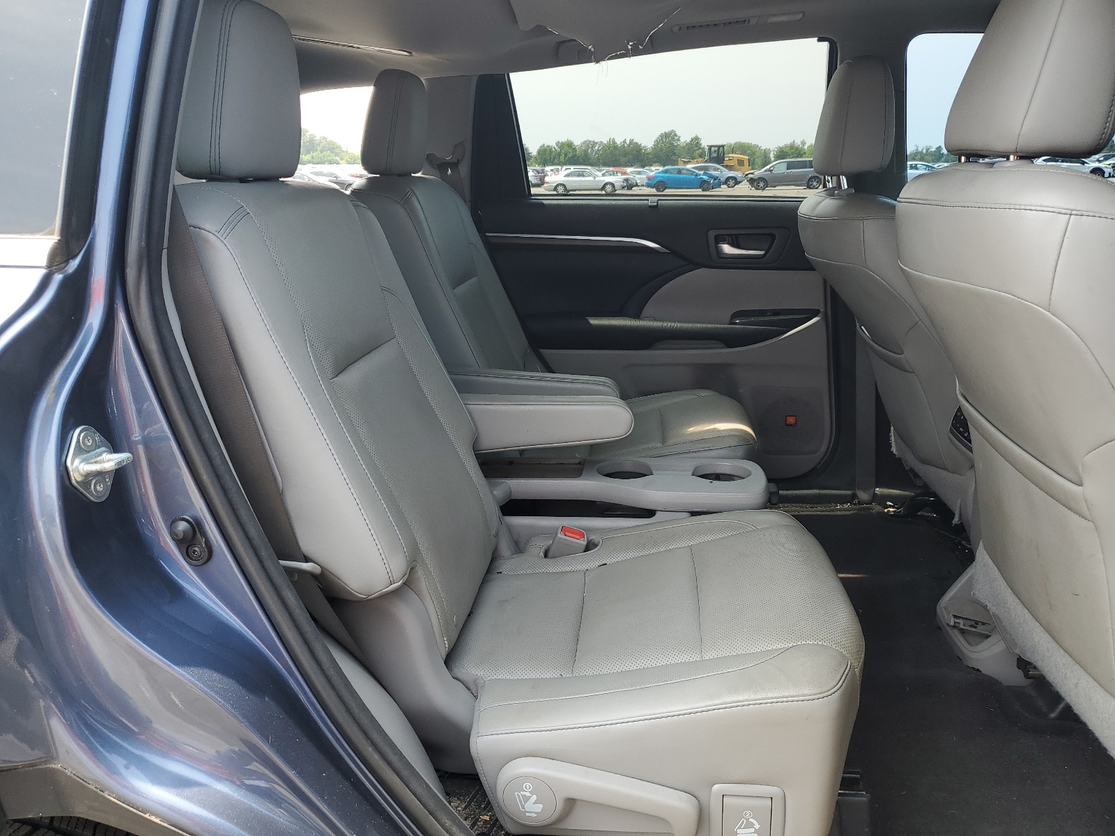 5TDDKRFH2FS201661 2015 Toyota Highlander Limited