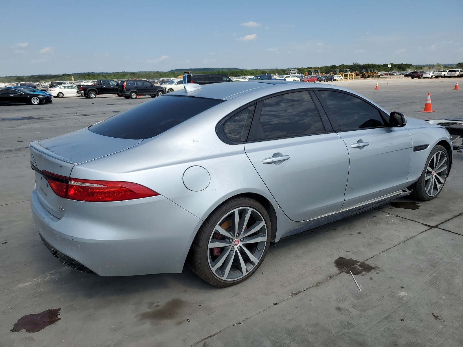 2017 Jaguar Xf S vin: SAJBG4BV7HCY27736