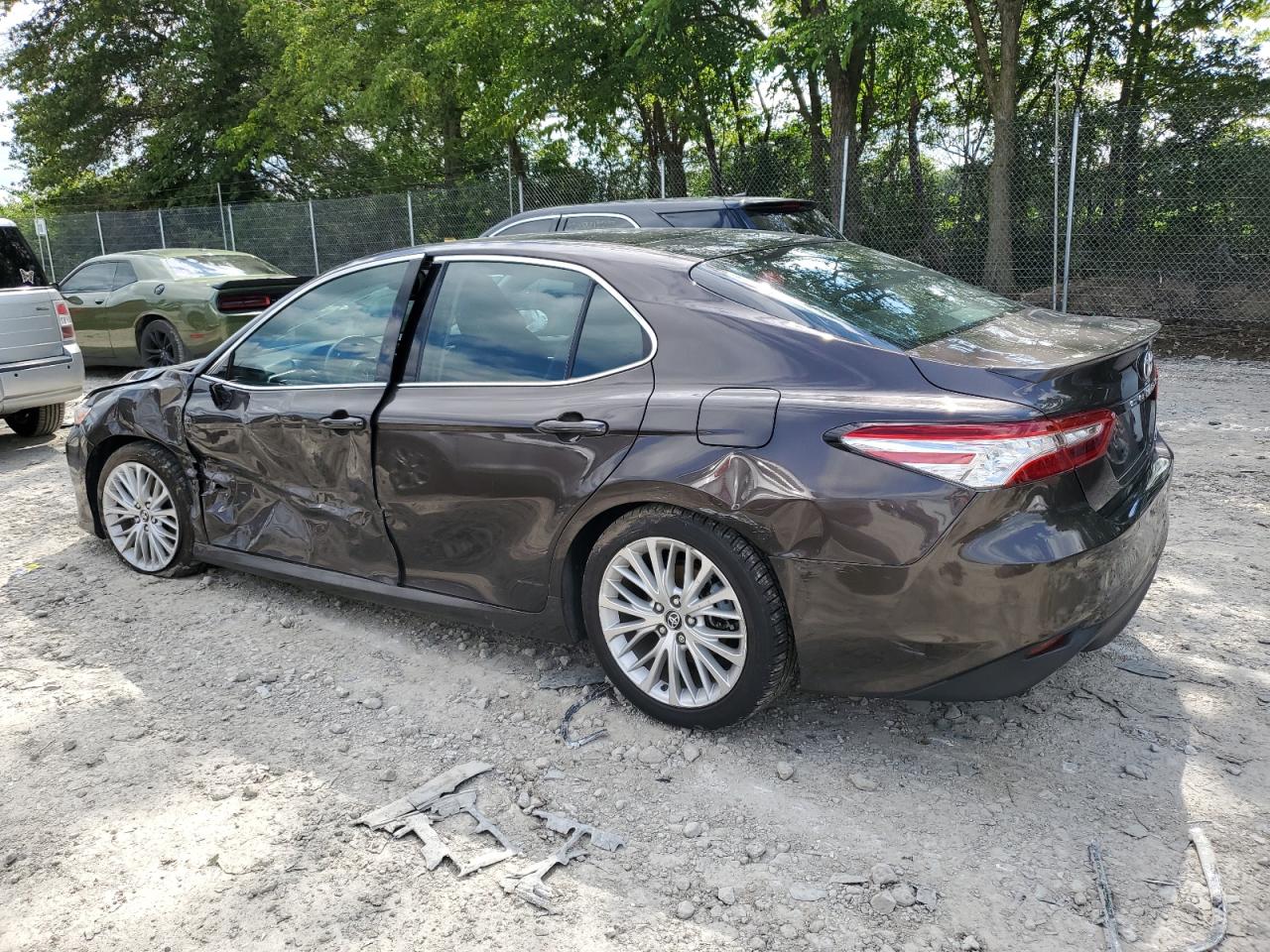 4T1B11HK3JU510057 2018 TOYOTA CAMRY - Image 2