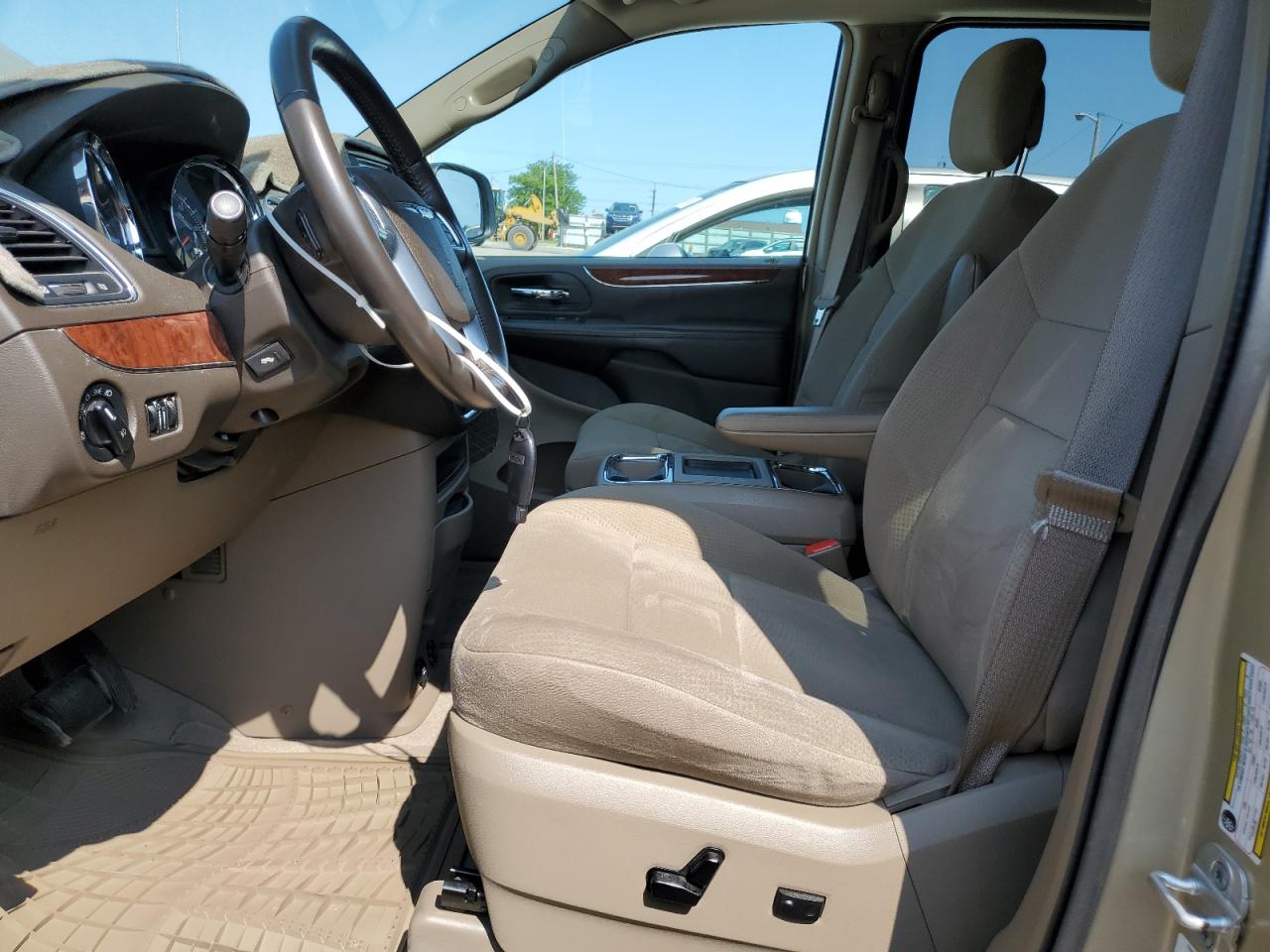 2011 Chrysler Town & Country Touring VIN: 2A4RR5DG5BR636837 Lot: 64835374