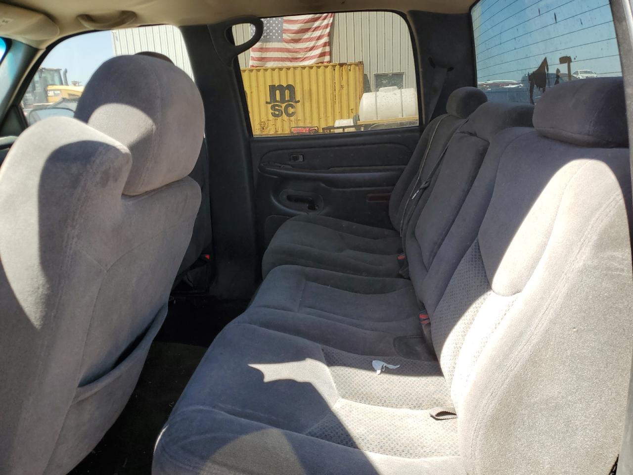2005 Chevrolet Silverado - Image 10