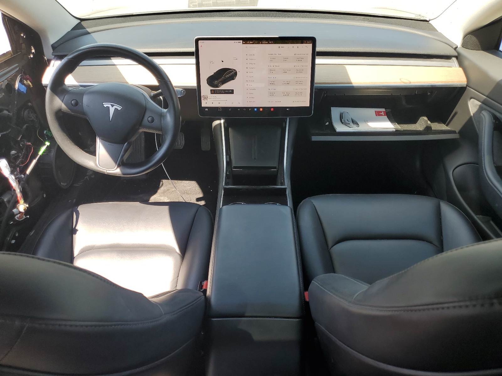 5YJ3E1EB3JF130758 2018 Tesla Model 3