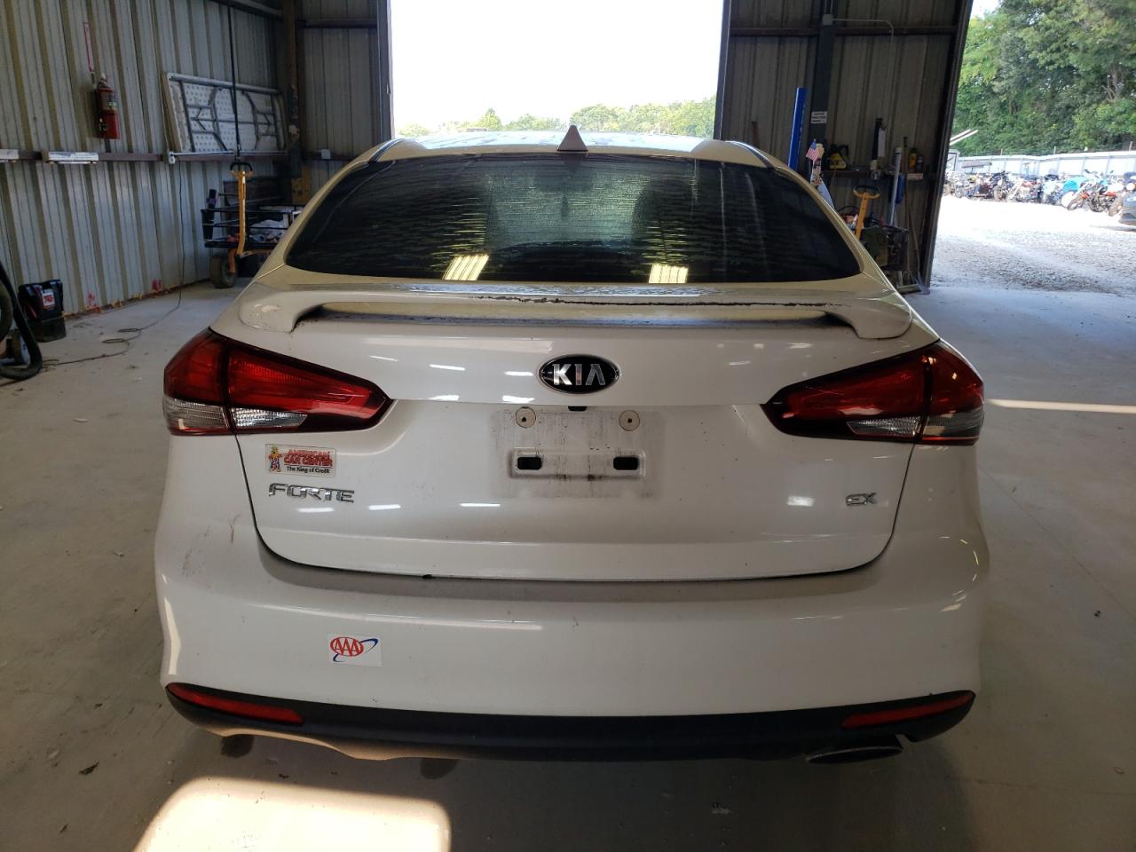 2017 Kia Forte Ex VIN: 3KPFN4A84HE089551 Lot: 64264644