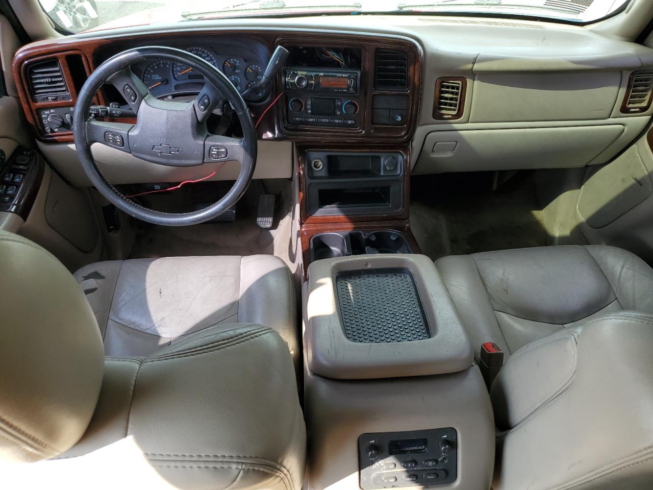 2005 Chevrolet Tahoe - Image 8