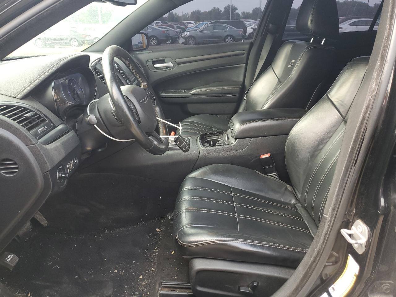 2016 Chrysler 300 S VIN: 2C3CCABG0GH152052 Lot: 64565494