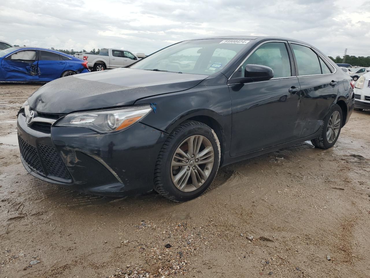 4T1BF1FK2HU392873 2017 TOYOTA CAMRY - Image 1