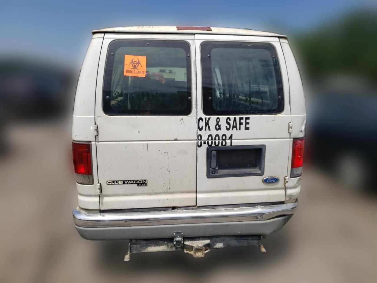 1998 Ford Econoline E350 Super Duty VIN: 1FBSS31L1WHA52443 Lot: 61202054