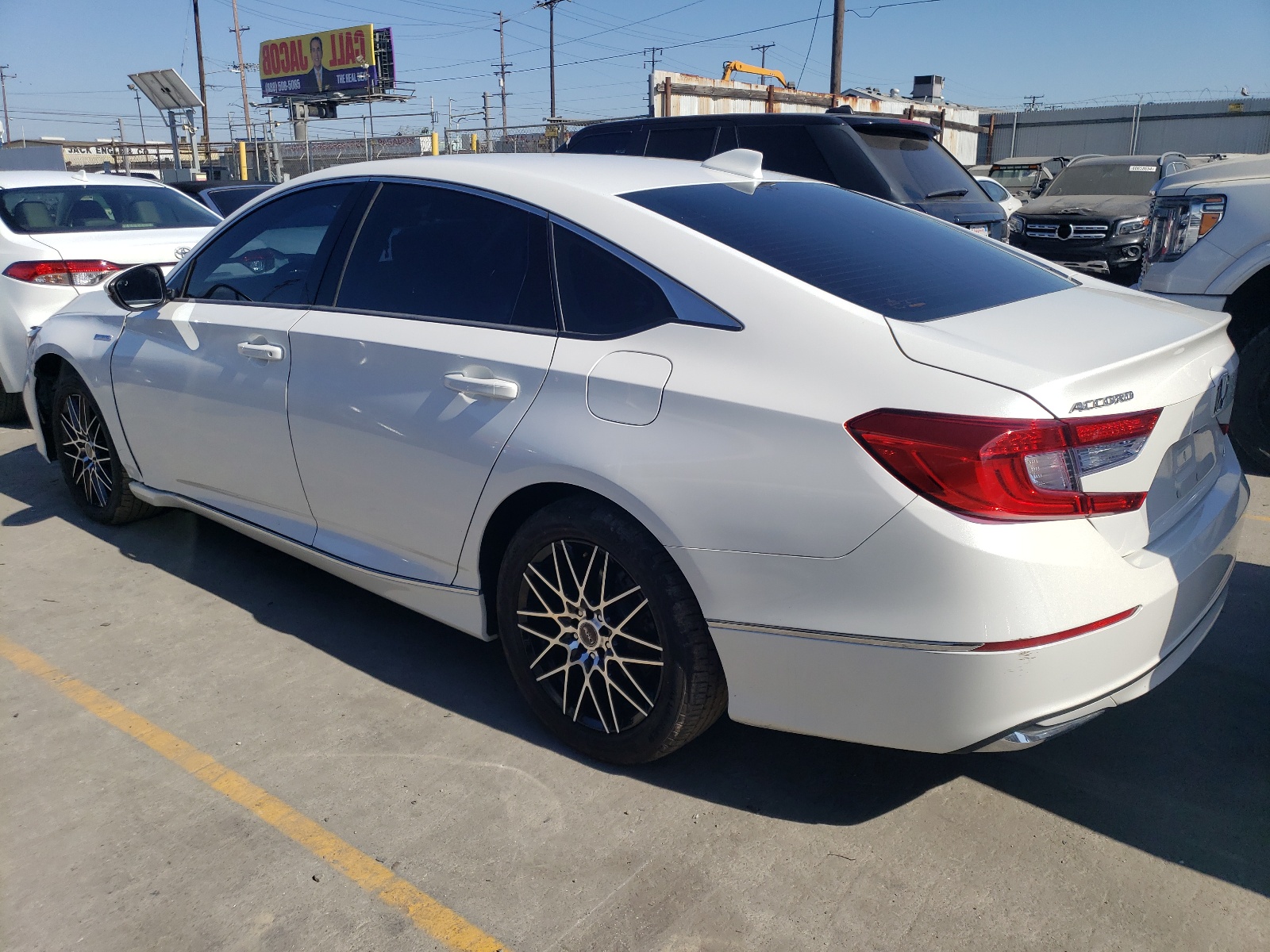 2019 Honda Accord Hybrid Exl vin: 1HGCV3F56KA014048