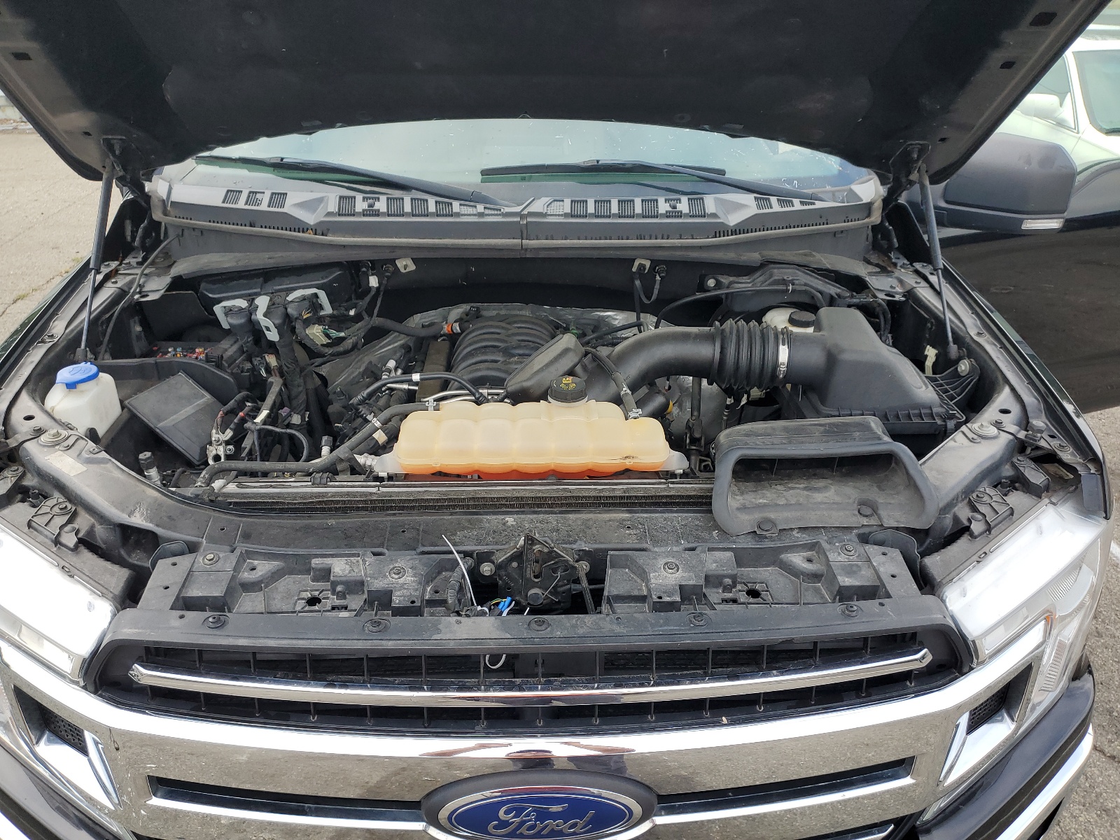 2018 Ford F150 Supercrew vin: 1FTFW1E50JFD29122