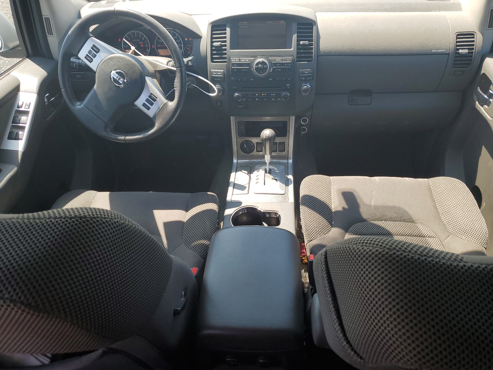 5N1AR1NB7BC633733 2011 Nissan Pathfinder S