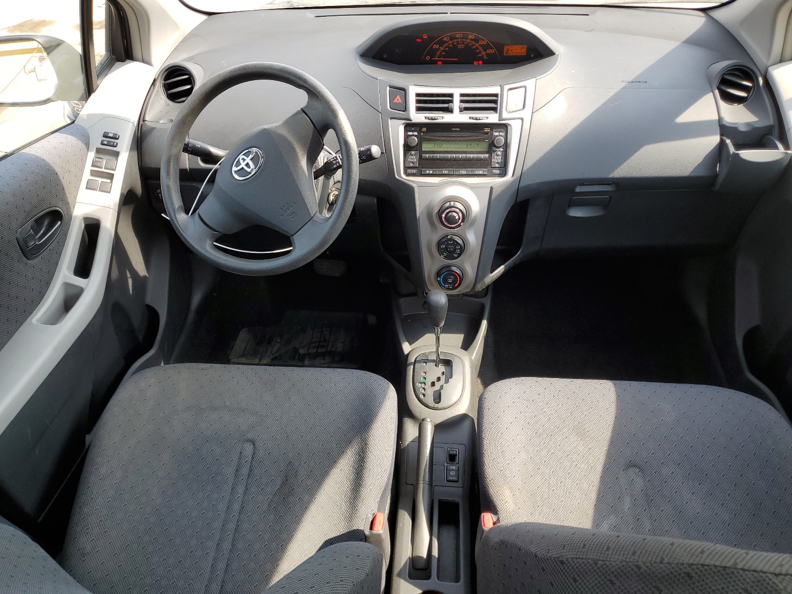 JTDKT4K37A5322427 2010 Toyota Yaris