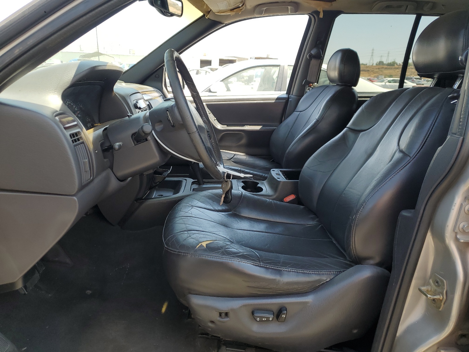 1J4G248SXYC175236 2000 Jeep Grand Cherokee Laredo