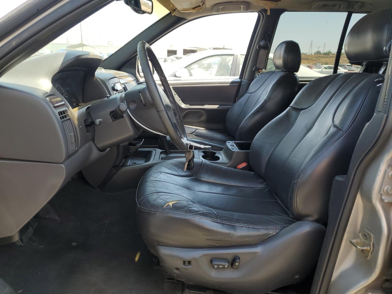 2000 Jeep Grand Cherokee Laredo VIN: 1J4G248SXYC175236 Lot: 63307624