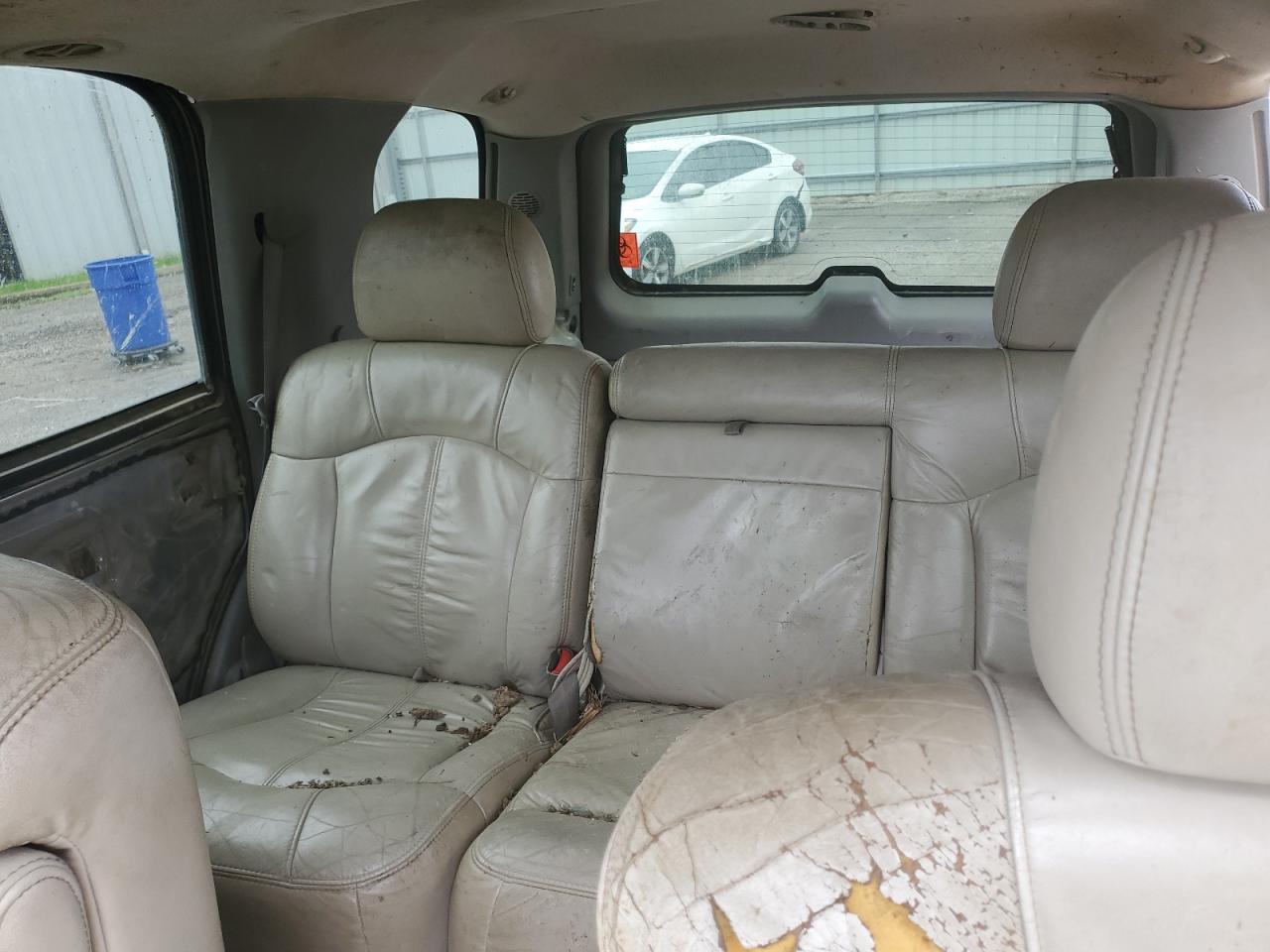 2001 Chevrolet Tahoe K1500 VIN: 1GNEK13T61J302083 Lot: 64507664