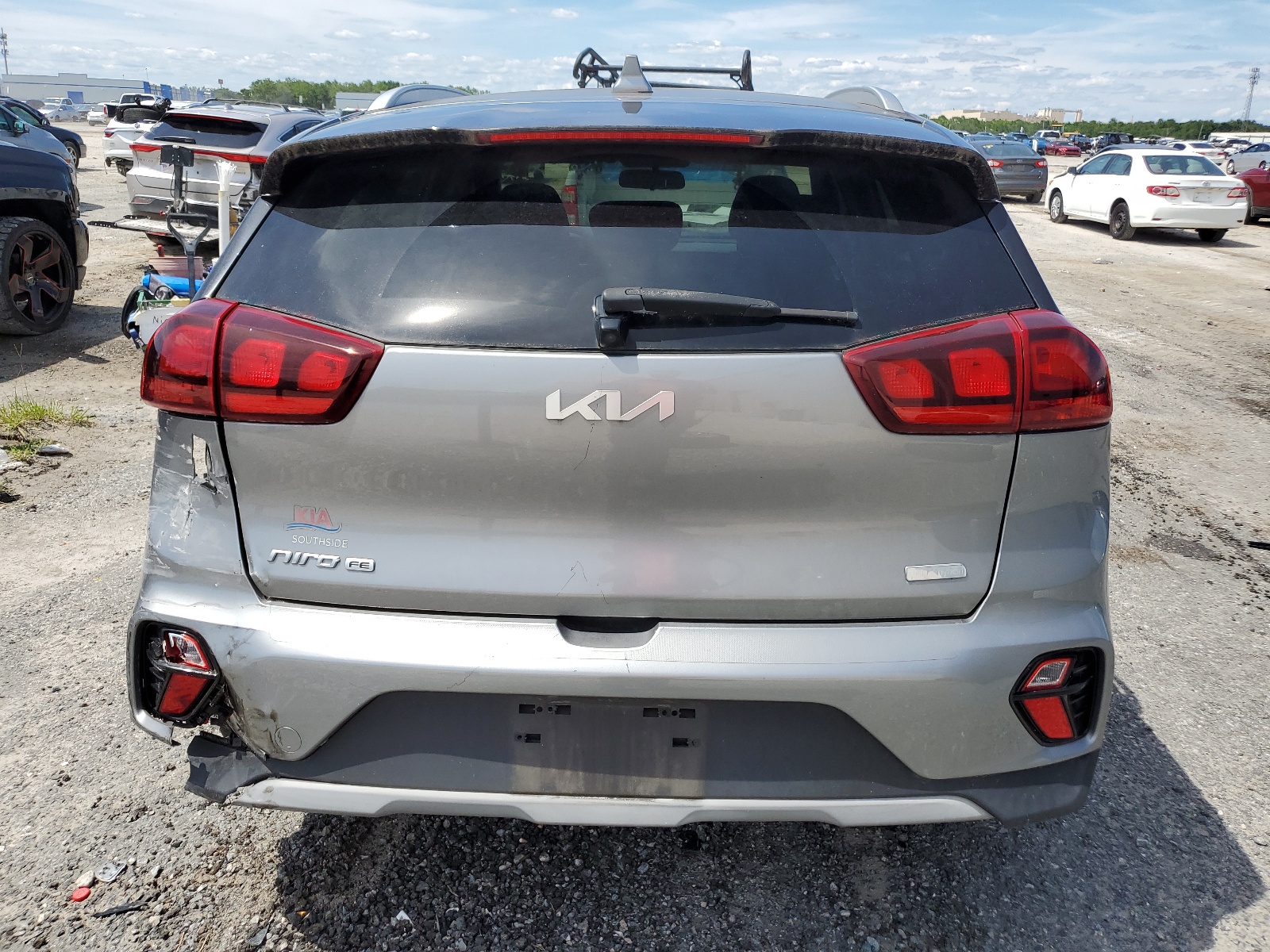 KNDCB3LC1N5498895 2022 Kia Niro Lx