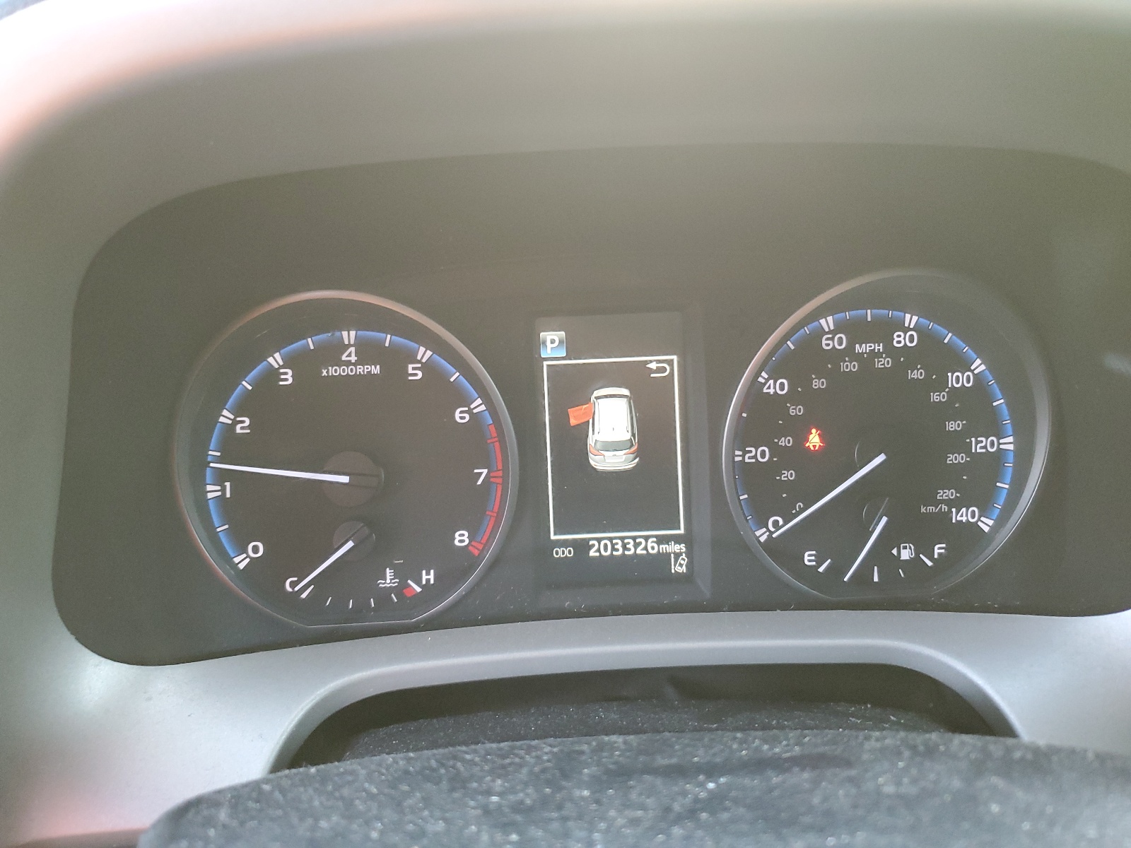 2T3WFREV9HW364068 2017 Toyota Rav4 Xle