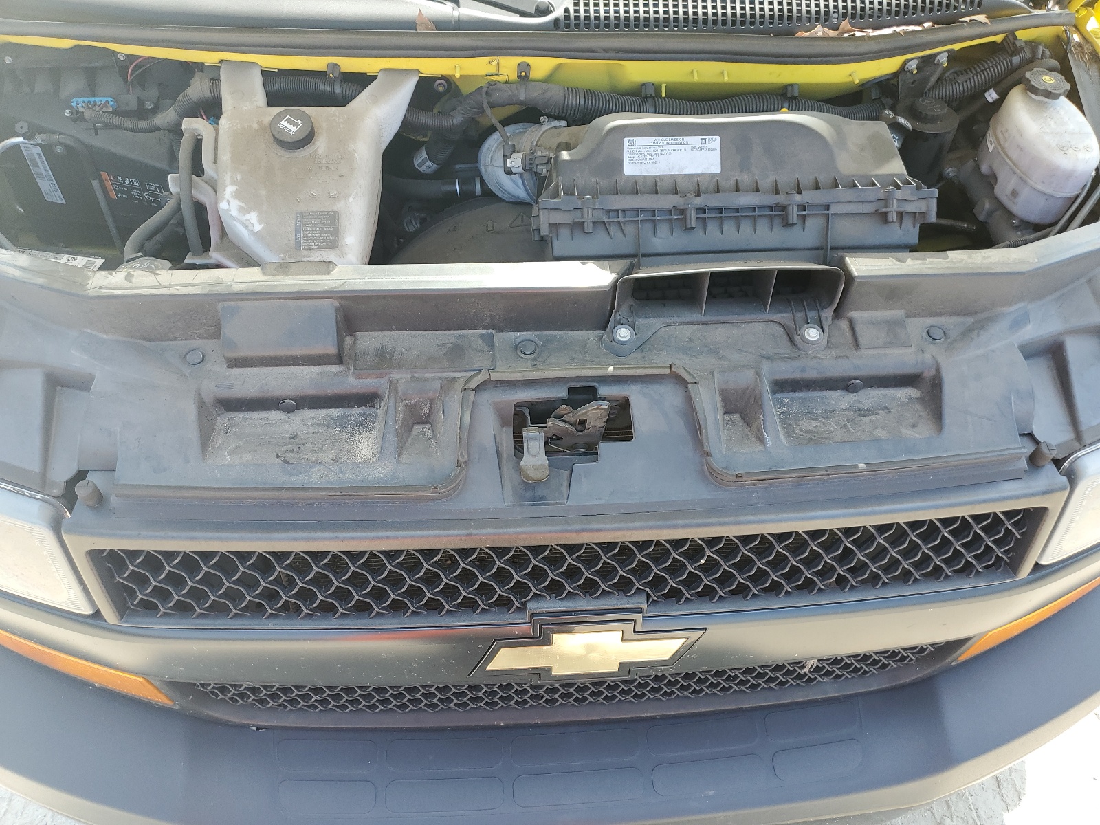 1GCWGAFPXM1201095 2021 Chevrolet Express G2500