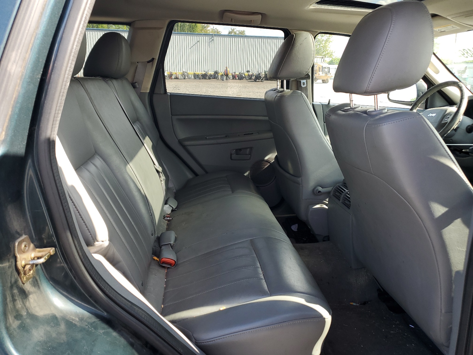 1J4HR48N15C600798 2005 Jeep Grand Cherokee Laredo