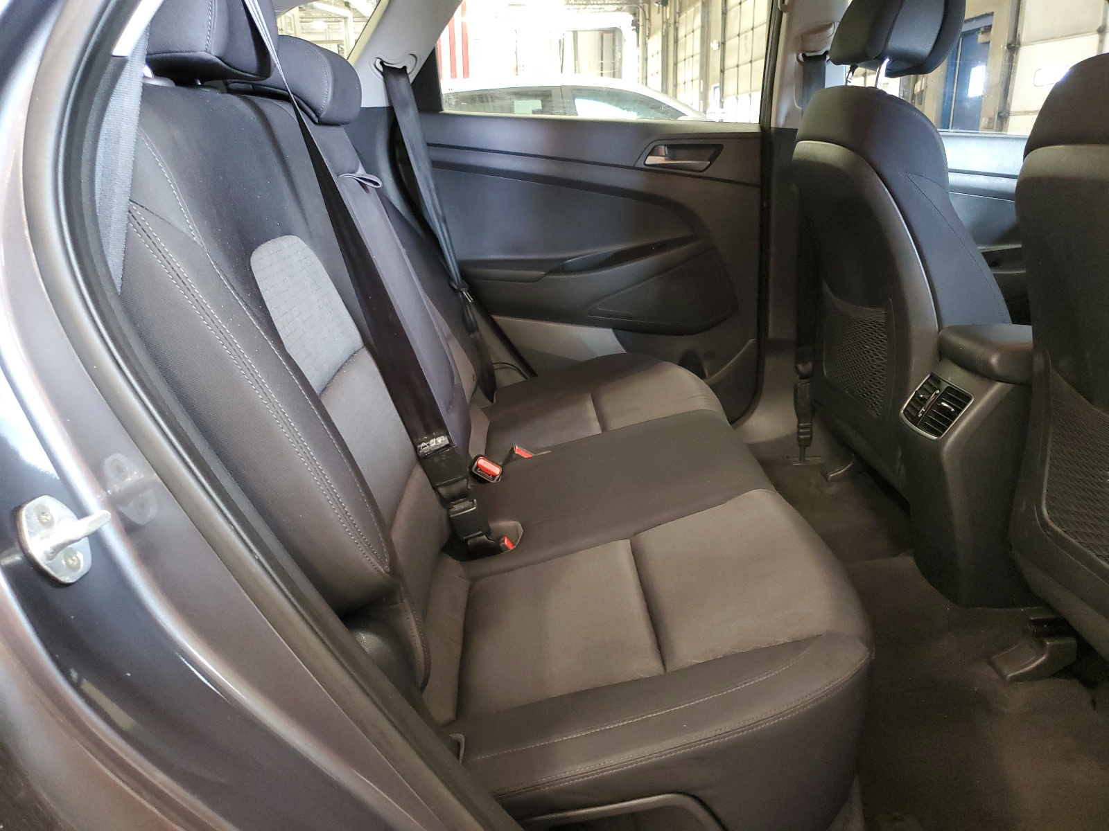 KM8J33A22HU370962 2017 Hyundai Tucson Limited