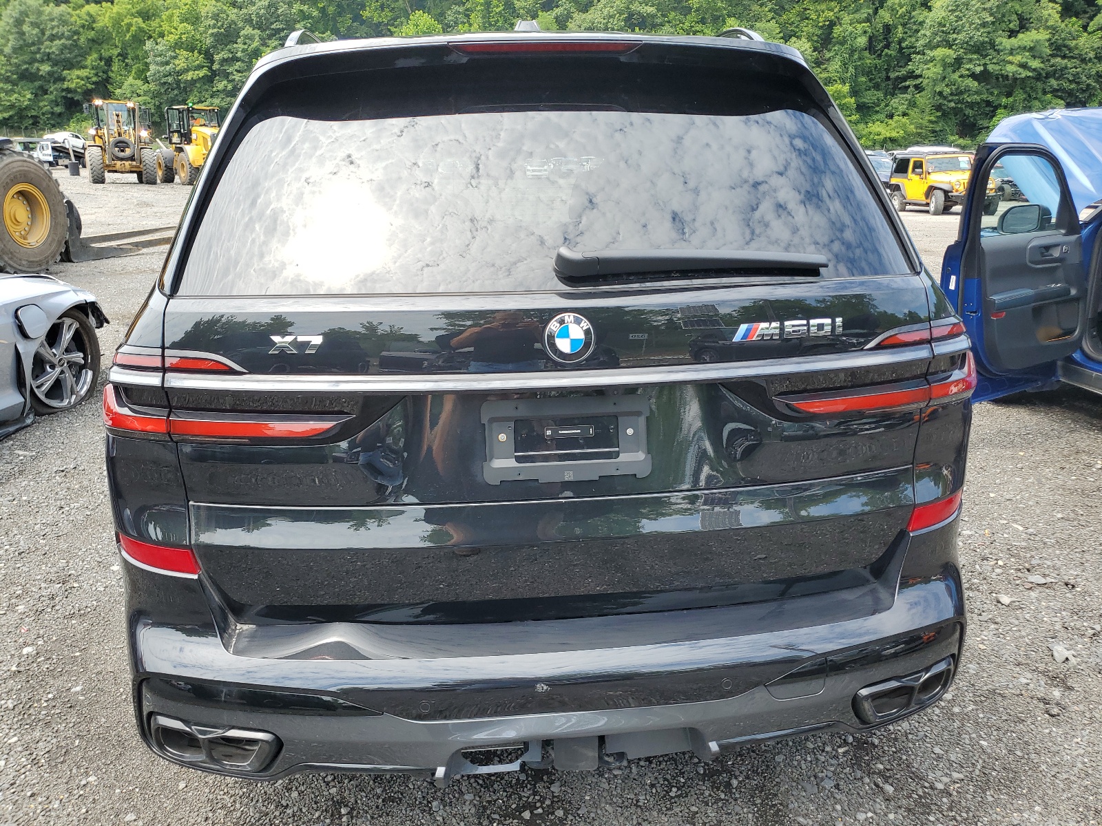 5UX33EM03S9W28479 1925 BMW X7 M60I