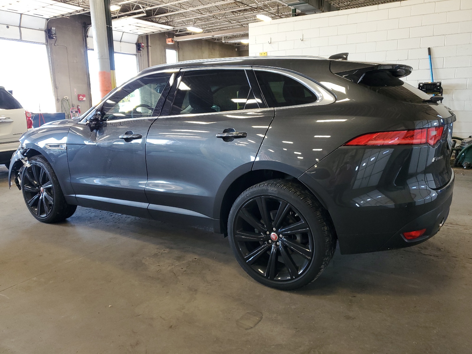 SADCK2EV1JA252914 2018 Jaguar F-Pace Prestige