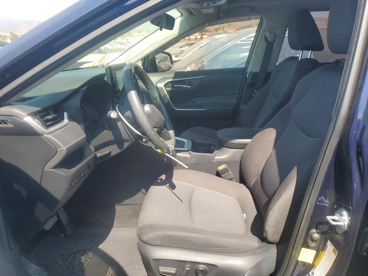 2020 Toyota Rav4 Xle VIN: JTMR6RFVXLD006219 Lot: 64833744