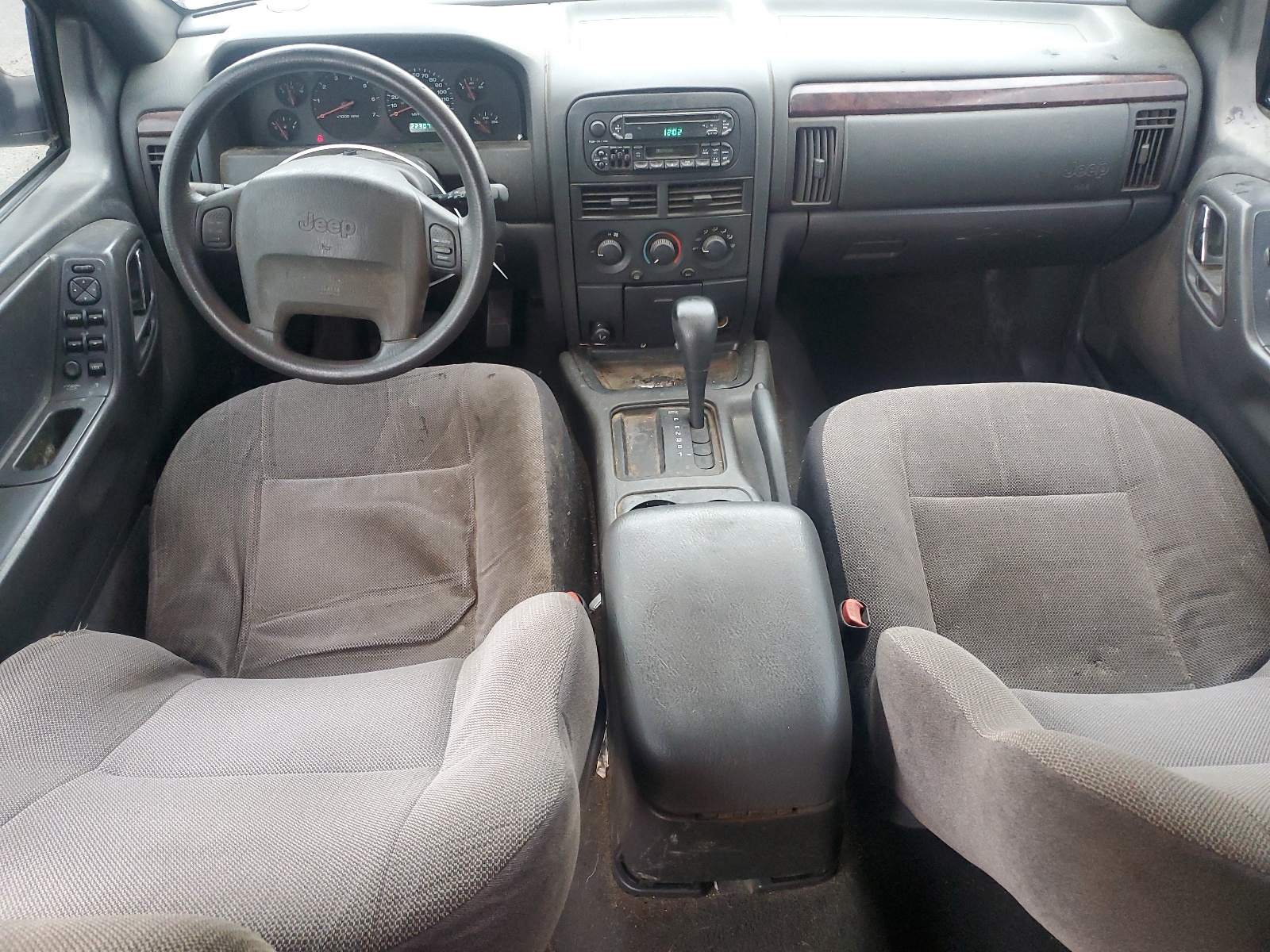 1J4G248SXYC390681 2000 Jeep Grand Cherokee Laredo