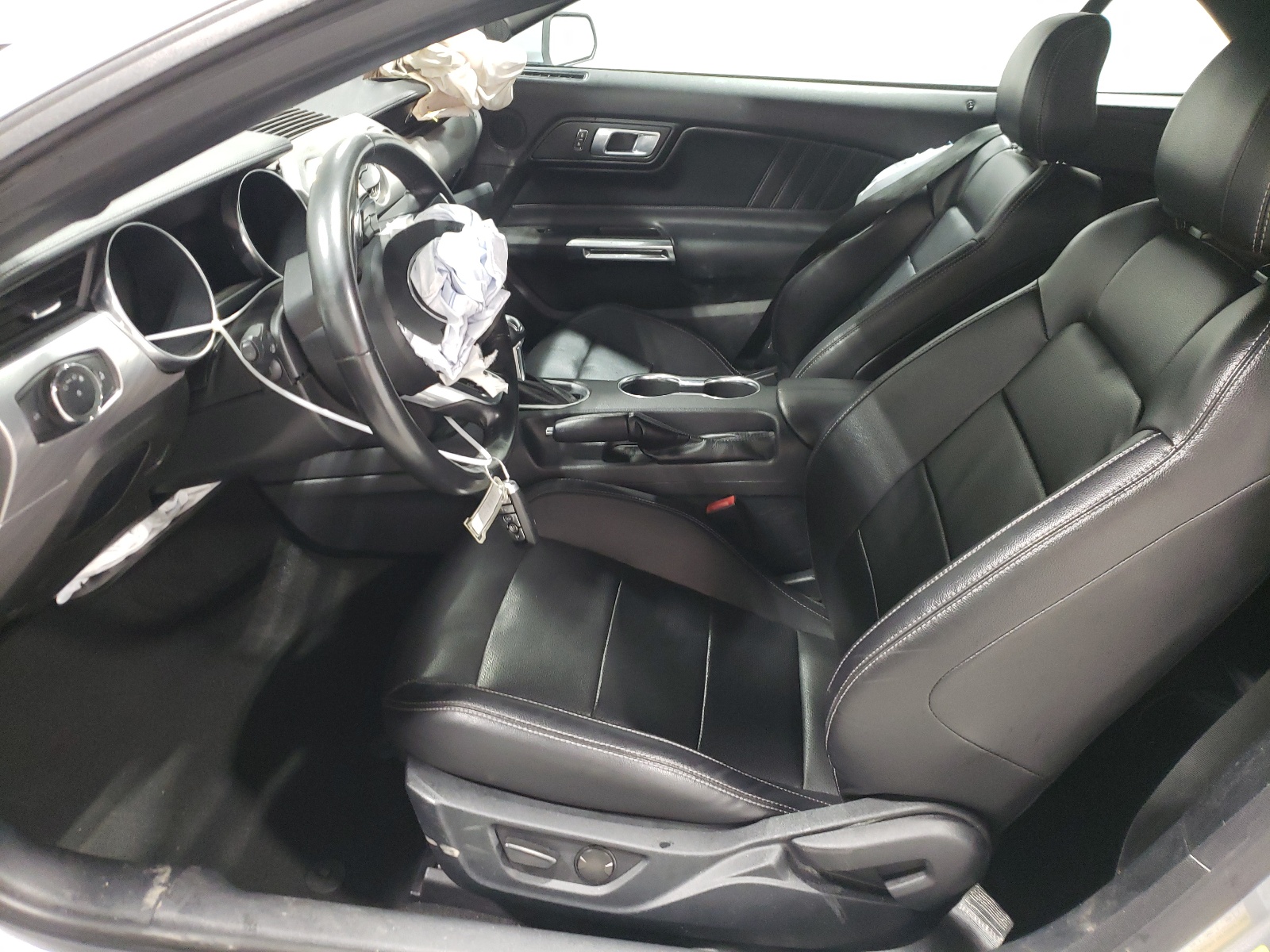 1FATP8UH5N5120190 2022 Ford Mustang