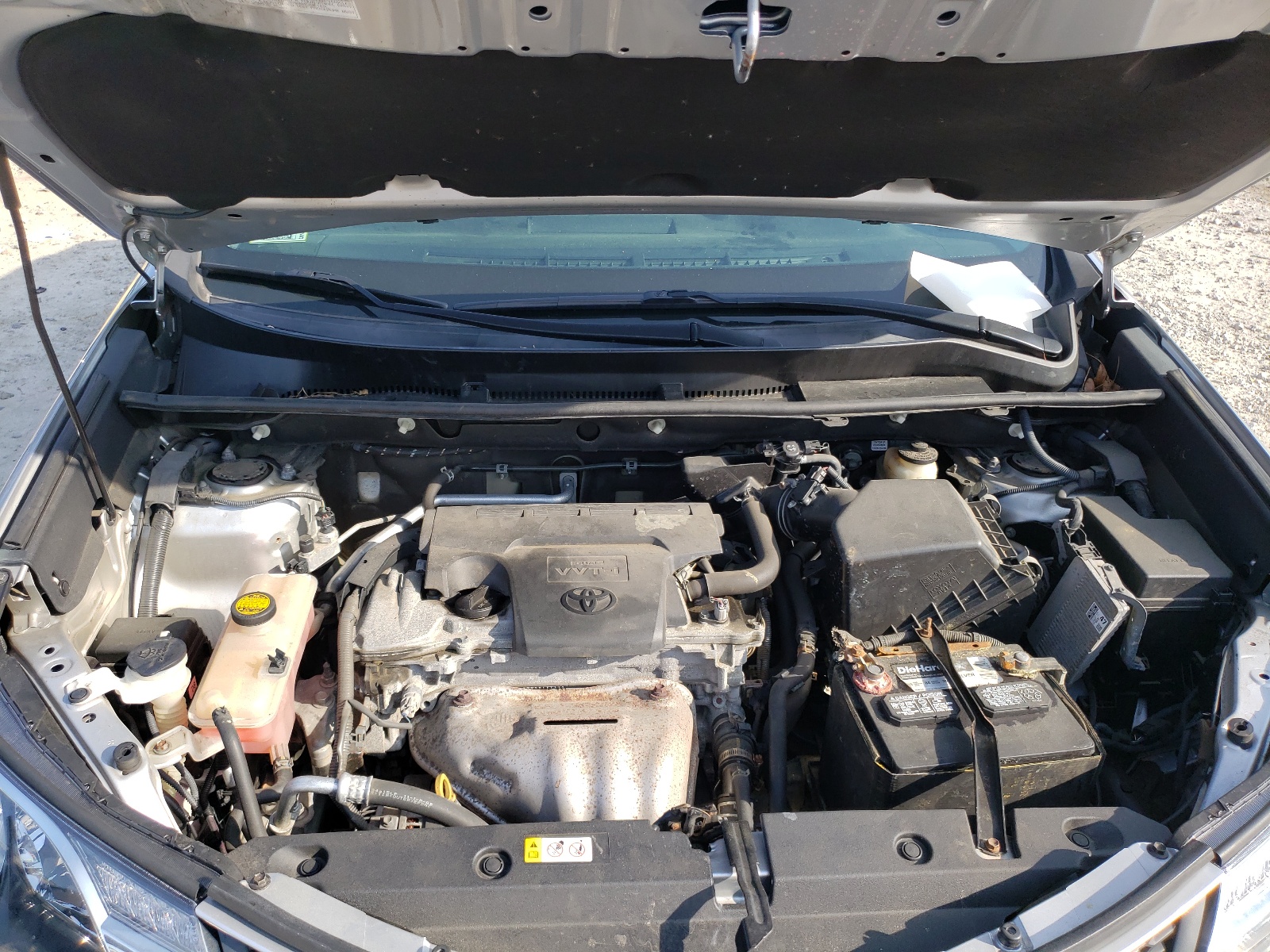 2T3BFREV8FW299290 2015 Toyota Rav4 Le