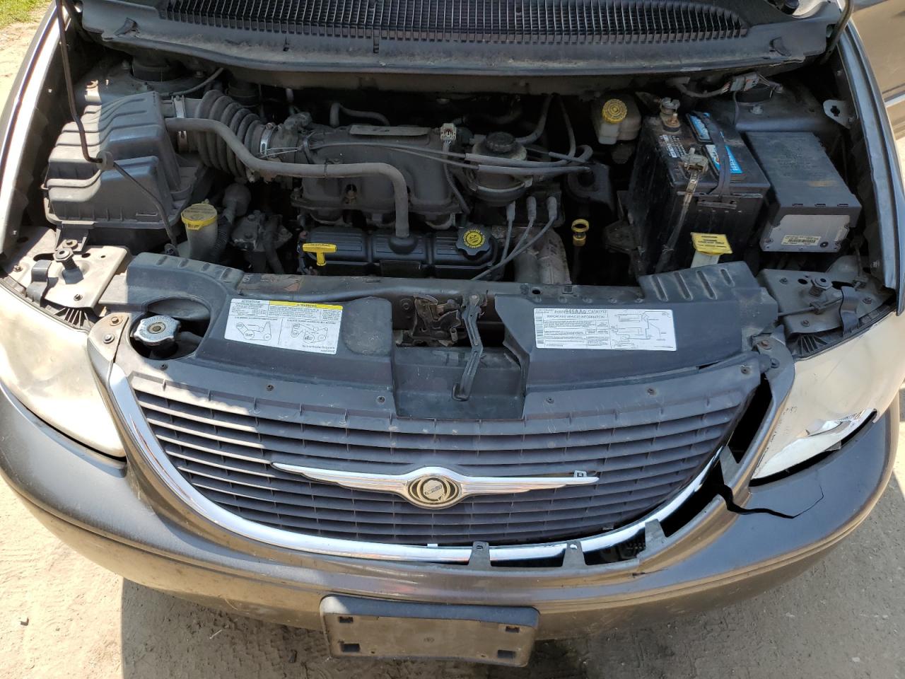 2004 Chrysler Town & Country Touring VIN: 2C4GP54L54R534618 Lot: 64161874