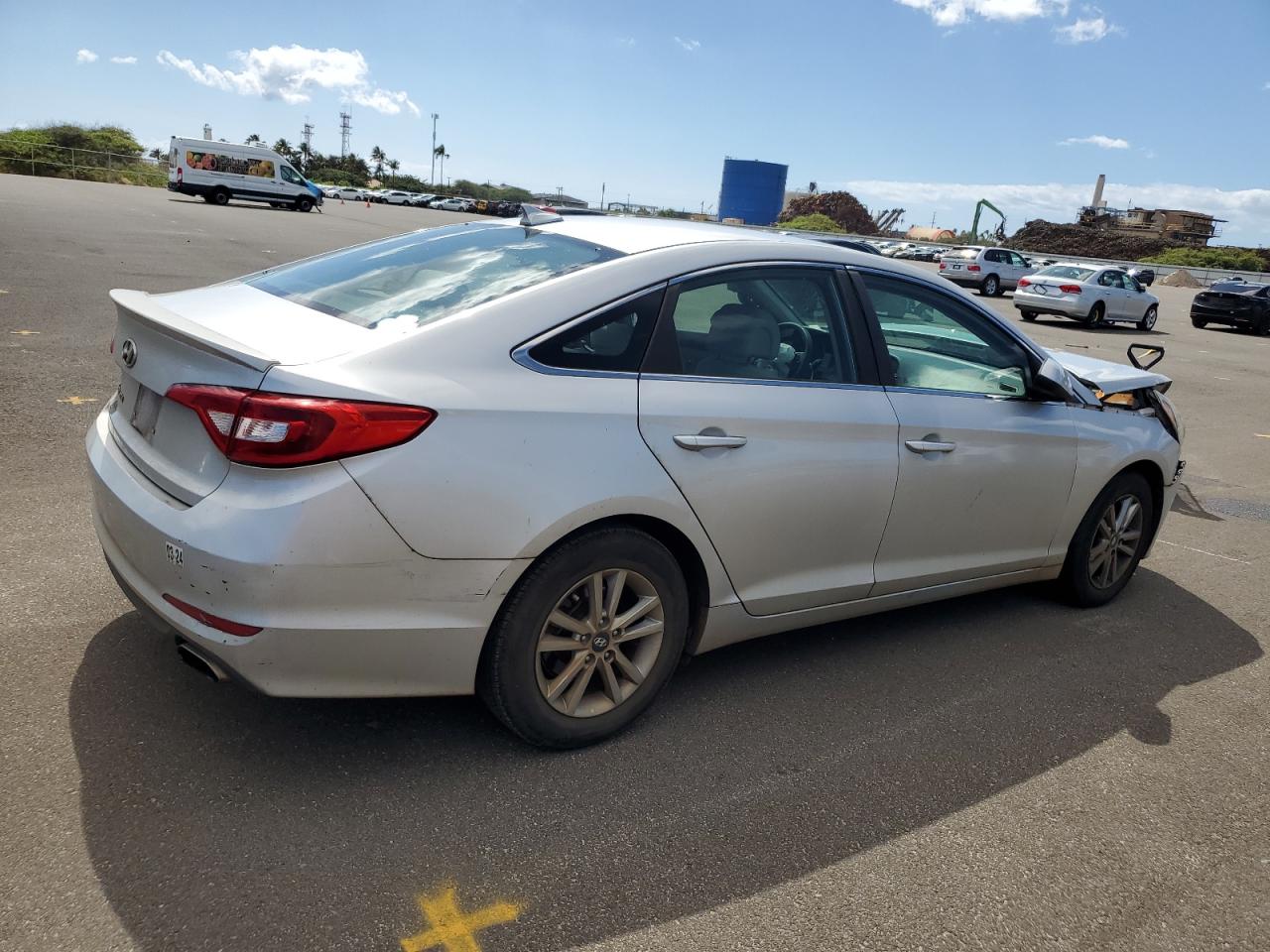 2016 Hyundai Sonata - Image 3