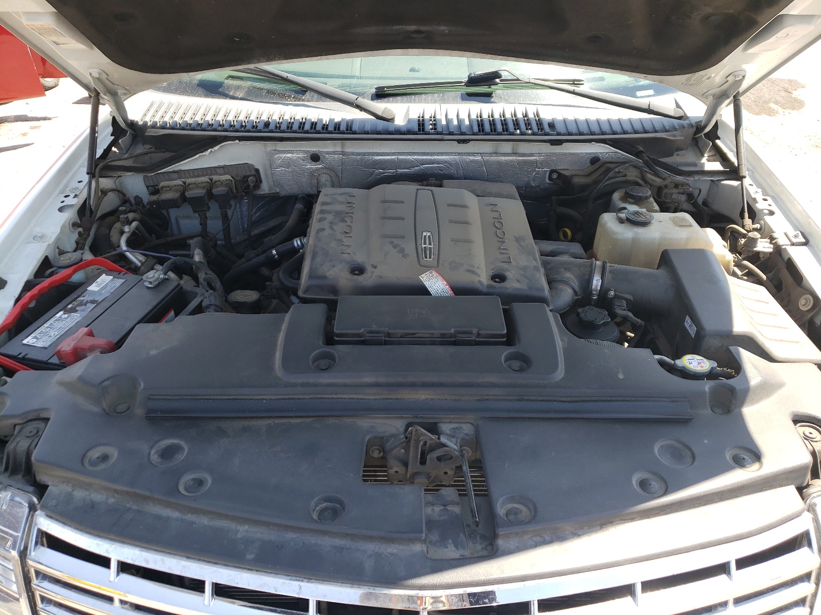 5LMJJ2J50EEL04469 2014 Lincoln Navigator