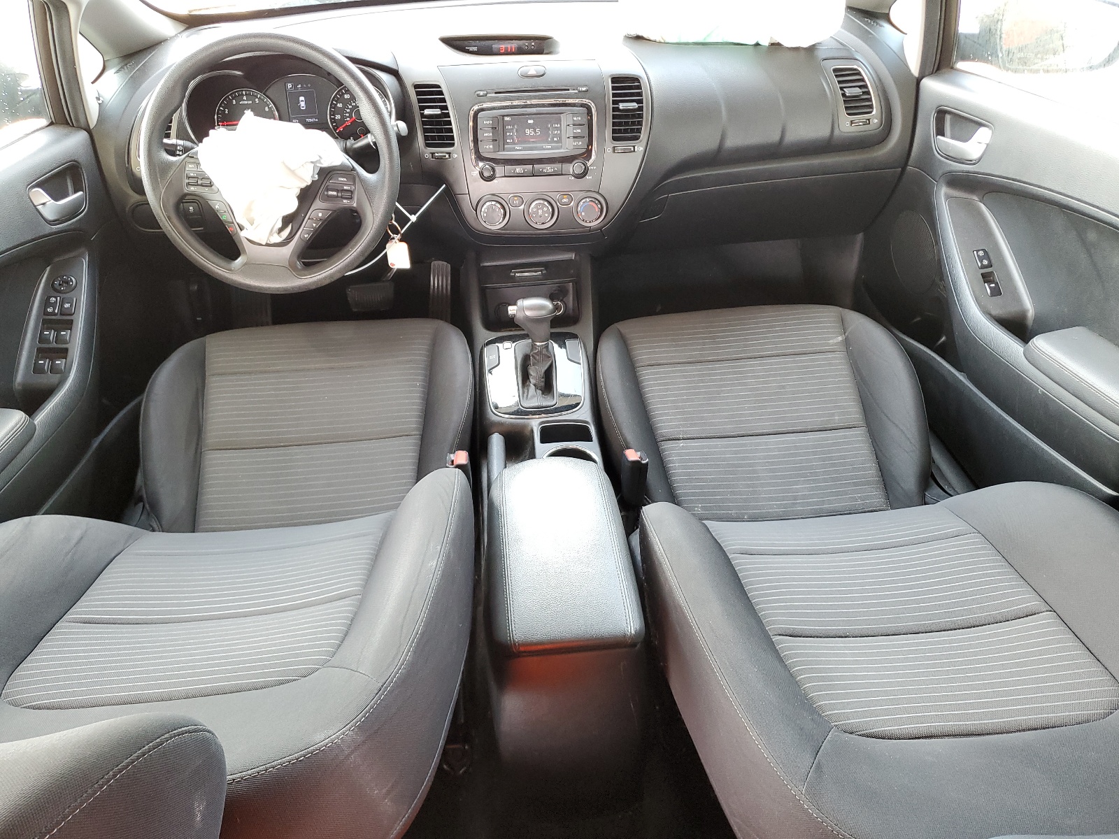 3KPFL4A79HE160188 2017 Kia Forte Lx