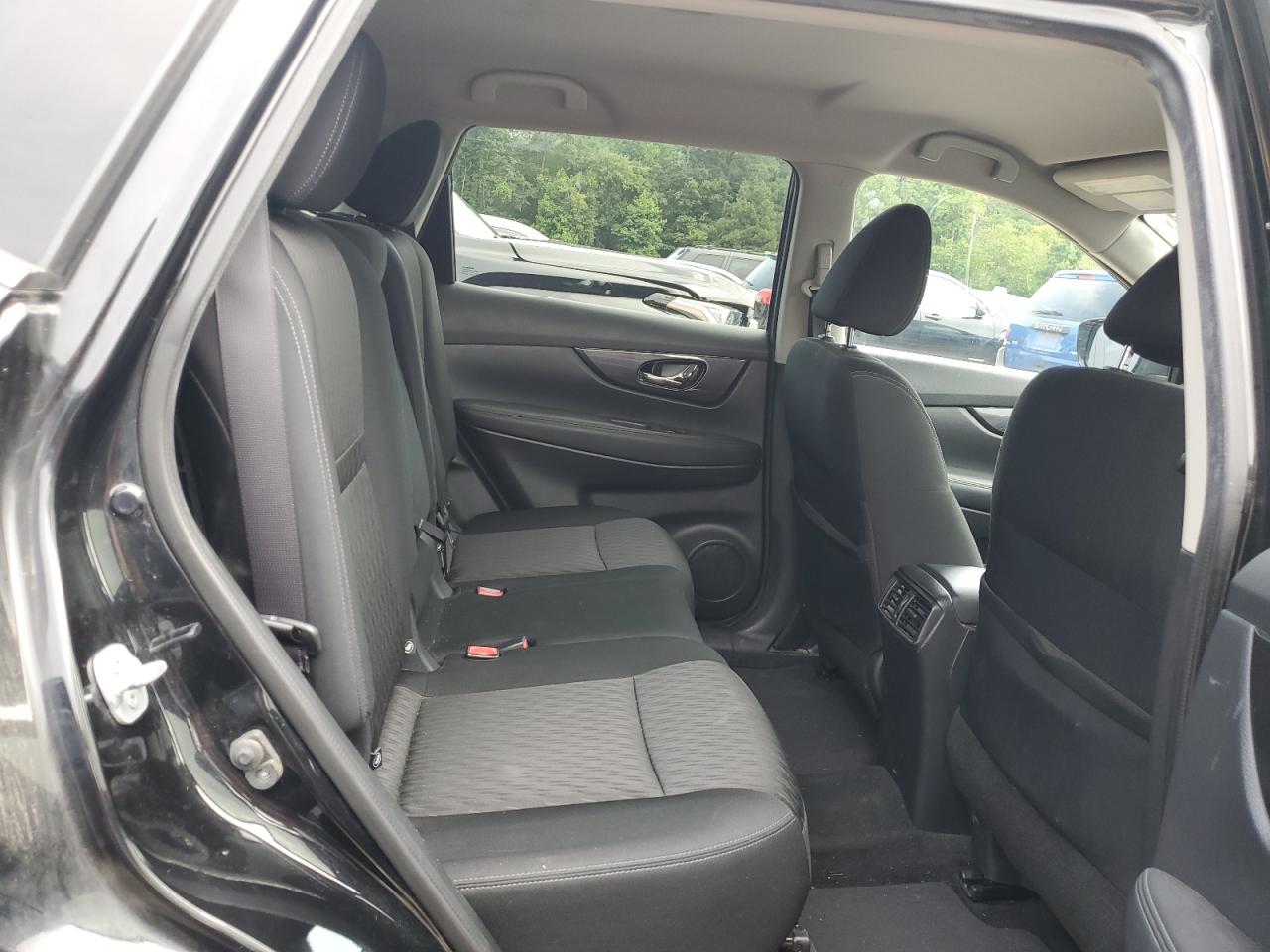 2017 Nissan Rogue S VIN: KNMAT2MV1HP504489 Lot: 64482704