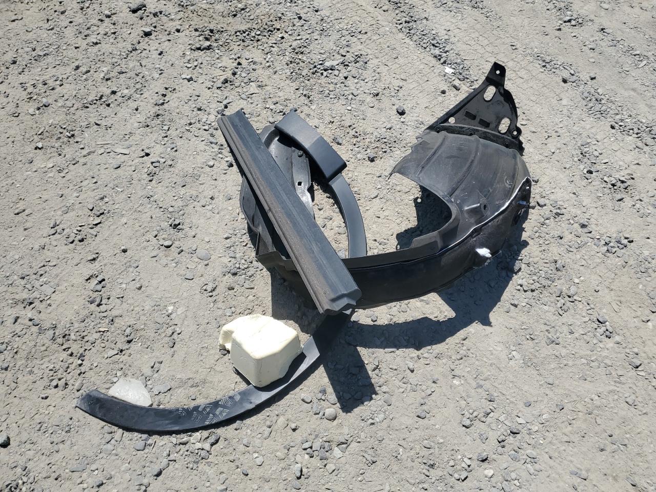 2016 Toyota Rav4 Xle VIN: 2T3RFREV5GW472568 Lot: 62733214