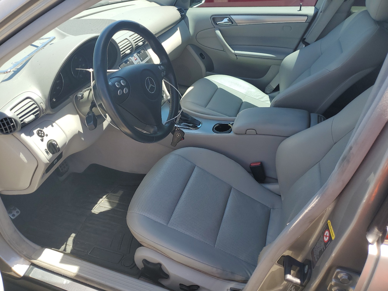 WDBRF40J25A738369 2005 Mercedes-Benz C 230K Sport Sedan