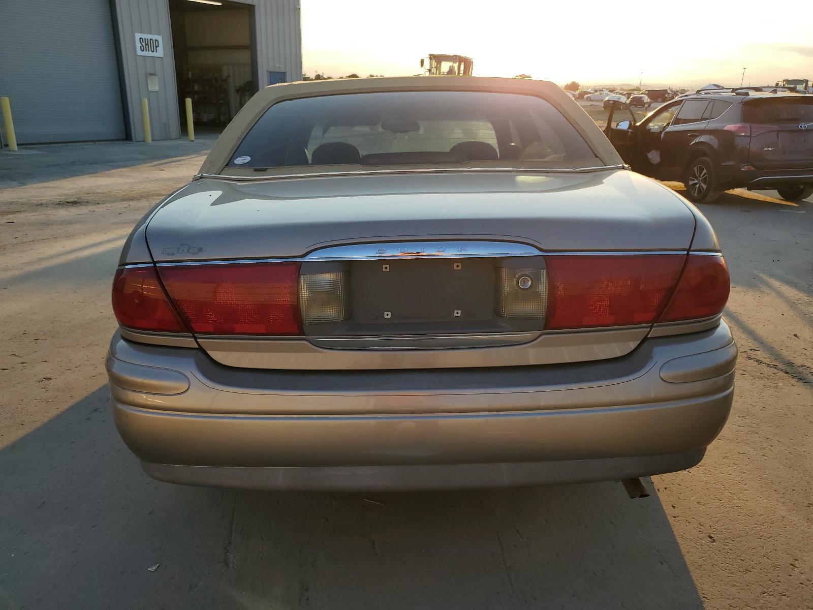 1G4HR54K12U268421 2002 Buick Lesabre Limited