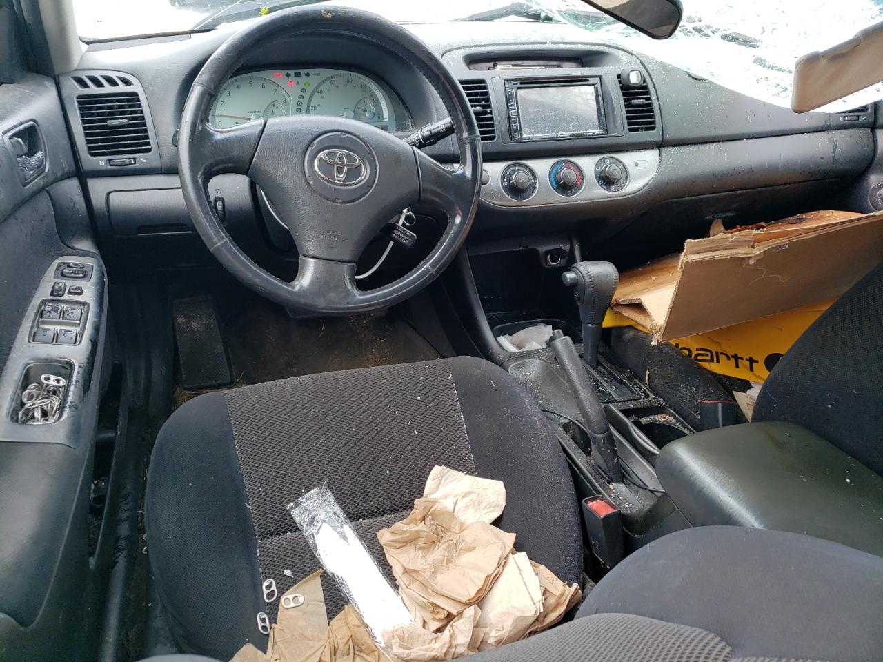 2003 Toyota Camry Le VIN: 4T1BF32K73U055660 Lot: 64013794