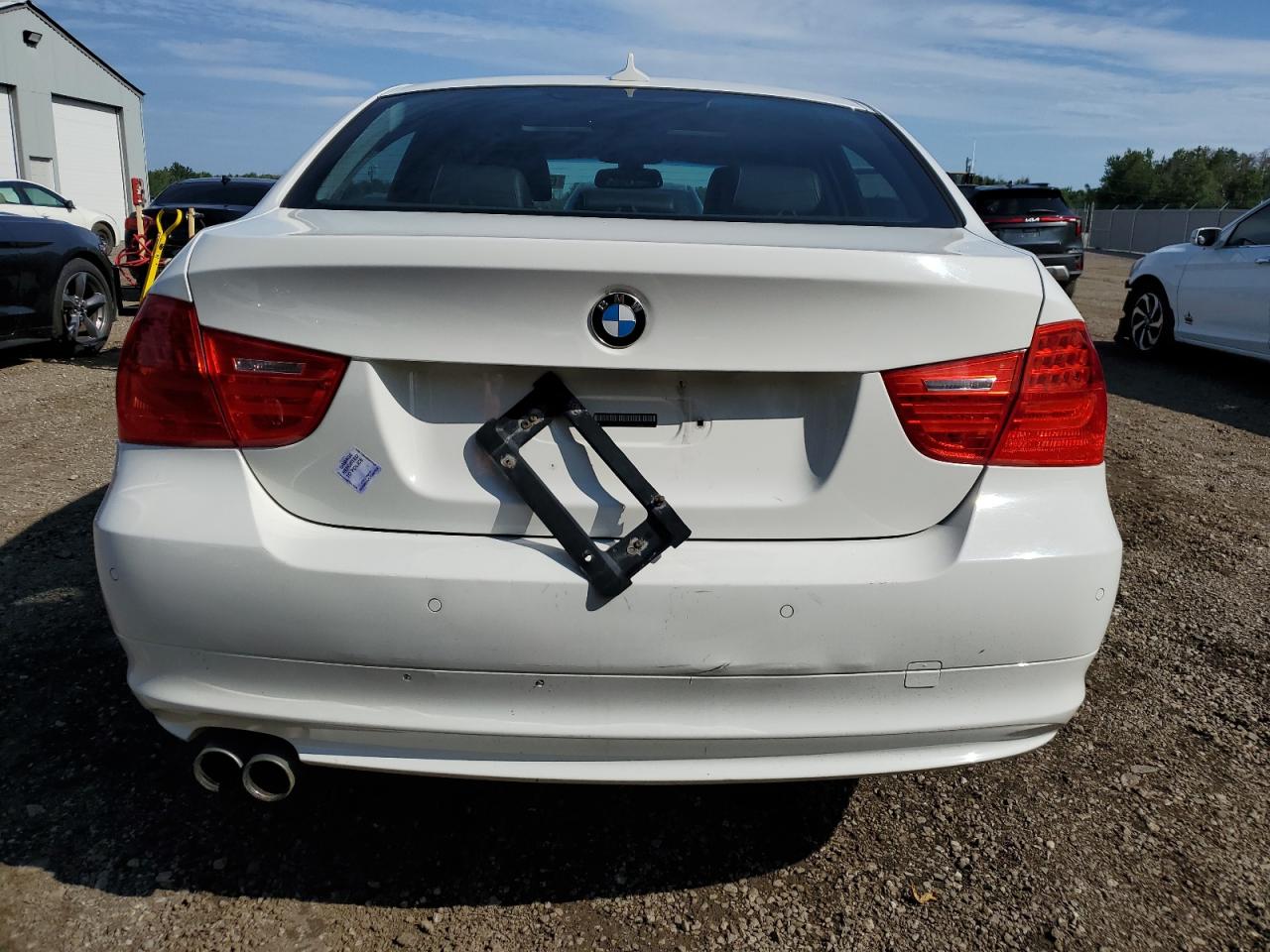 WBAPK7C5XBA974328 2011 BMW 328 Xi