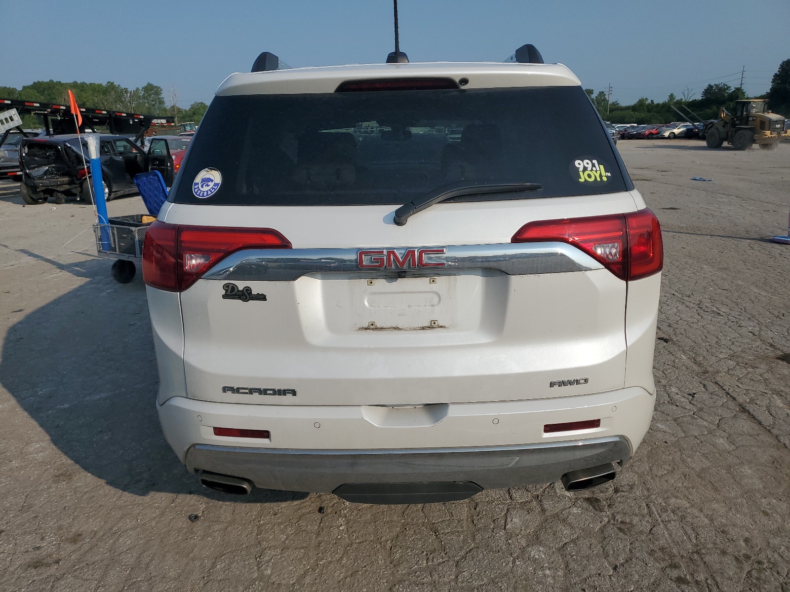 1GKKNXLS6HZ327305 2017 GMC Acadia Denali