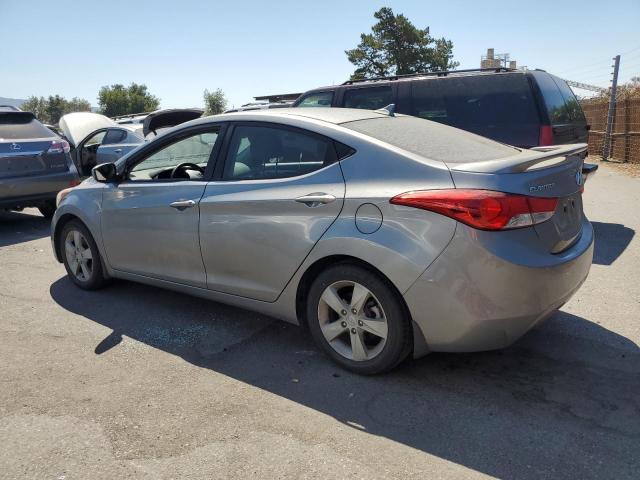 Sedans HYUNDAI ELANTRA 2013 Srebrny