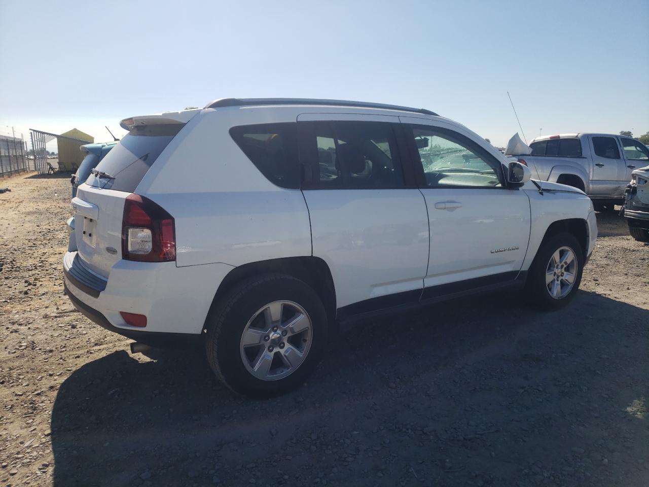 2016 Jeep Compass Latitude VIN: 1C4NJCEB3GD542923 Lot: 63147754