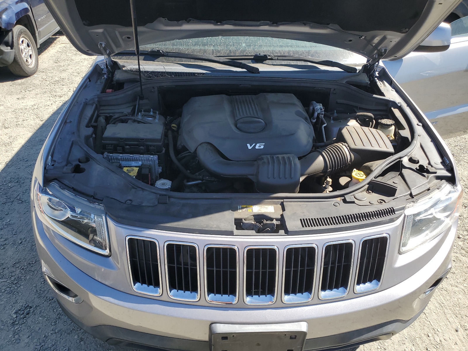 1C4RJFAG1FC631012 2015 Jeep Grand Cherokee Laredo