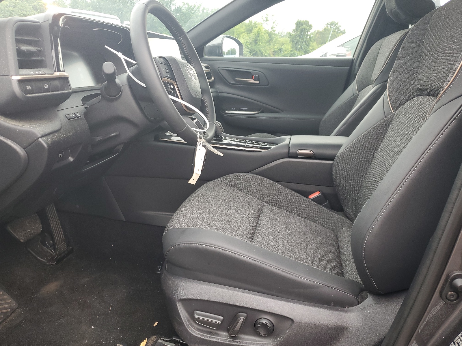 JTDAAAAF5R3027510 2024 Toyota Crown Xle