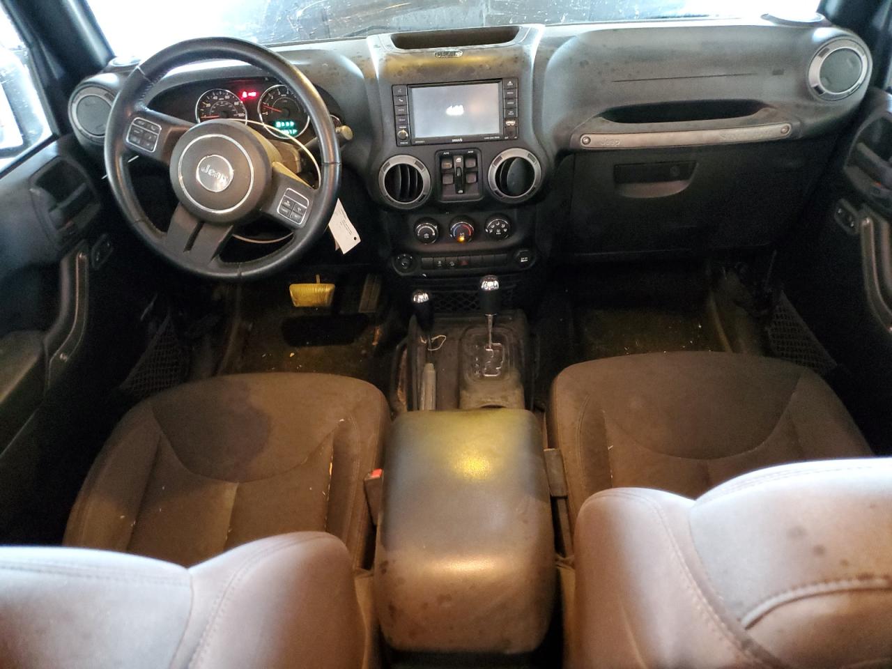 1C4BJWDG6HL552371 2017 Jeep Wrangler Unlimited Sport