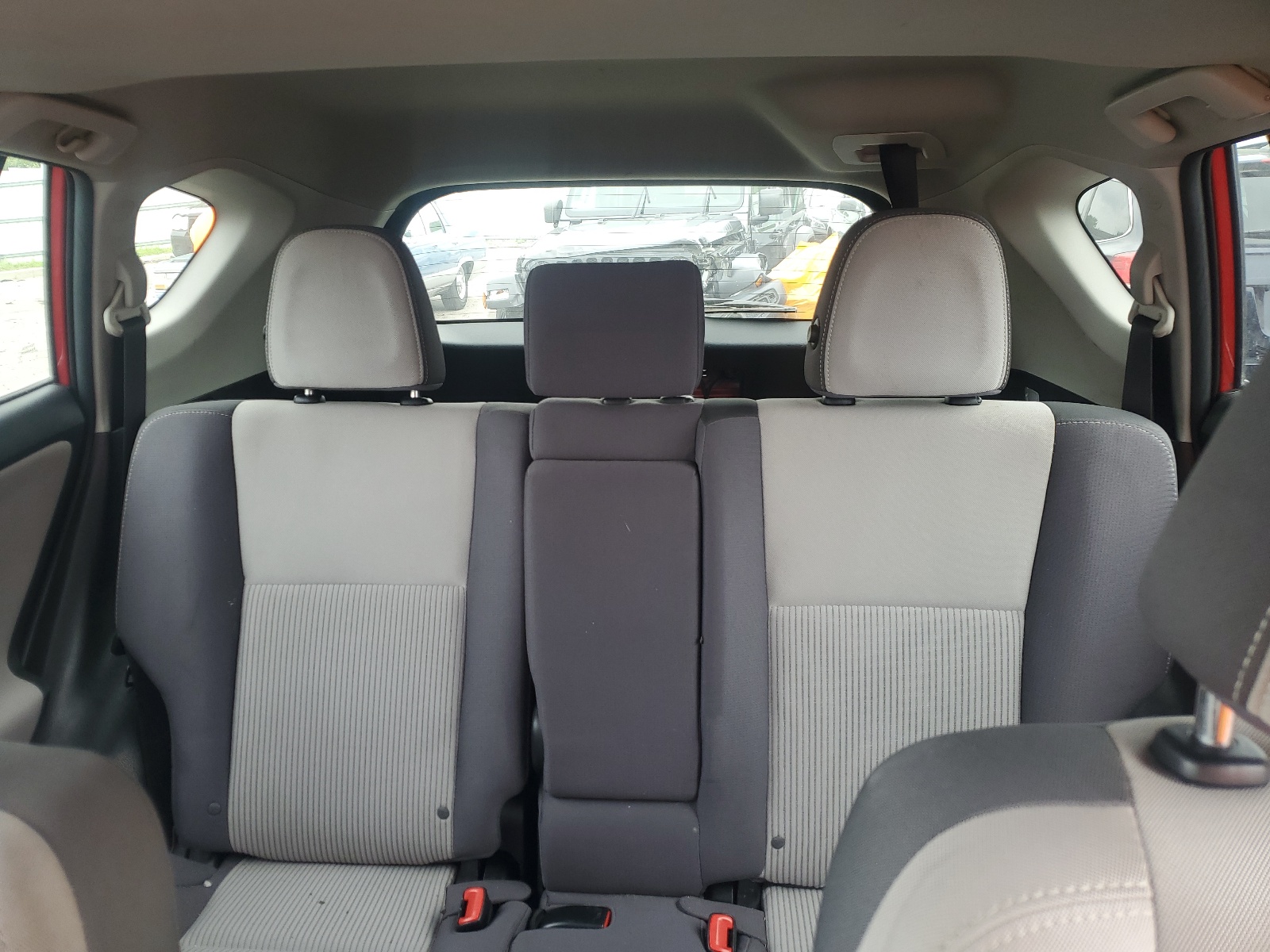 2T3RFREV1FW358324 2015 Toyota Rav4 Xle